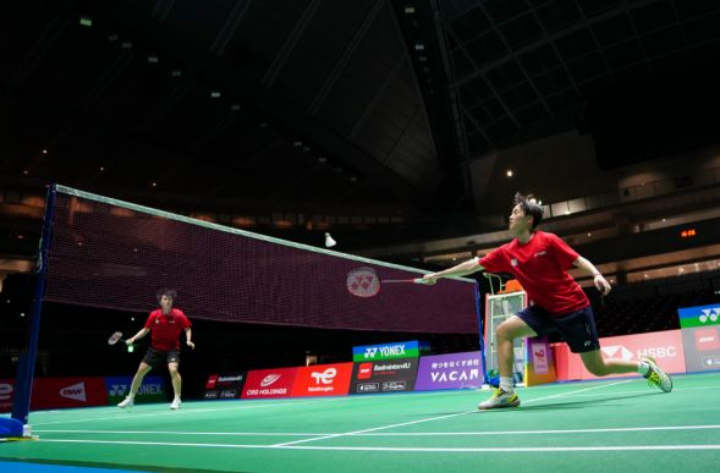 了强有力的 了强有力的