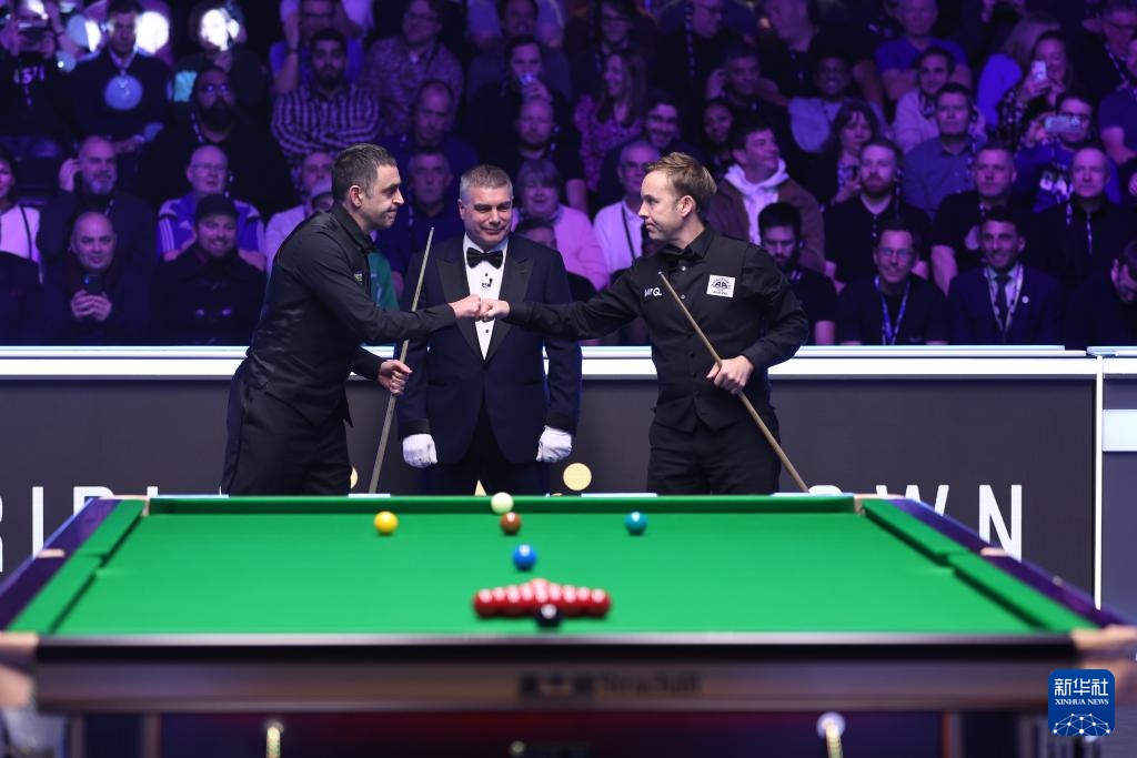 压制肋部通 压制肋部通